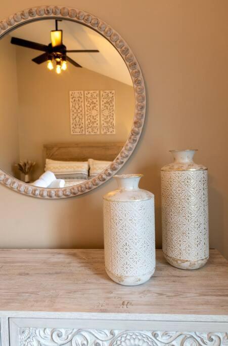 Holiday home Charming Corner Newly Furnished Townhome *