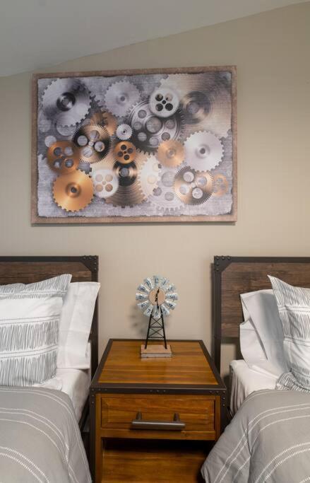 Charming Corner Newly Furnished Townhome Holiday home *